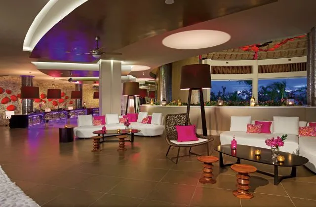 Hotel Breathless Punta Cana Lobby